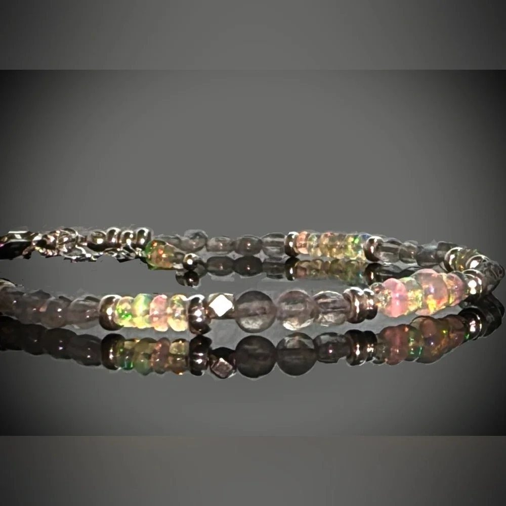 Labradorite, Ethiopian Opal Bracelet in Sterling silver - Picture 4 of 5